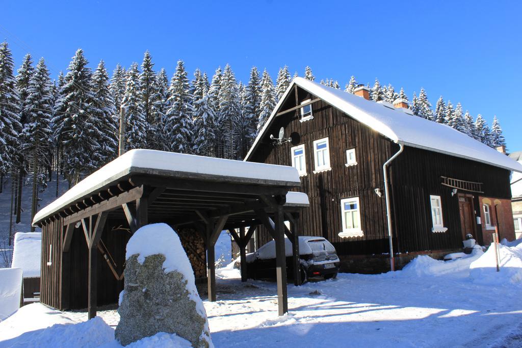 Ferienhaus Anno Dazumal, Wie Zu Oma'S Zeiten Leilighet Klingenthal Eksteriør bilde